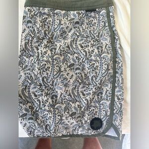 Elegant Gray Patterned boardshorts